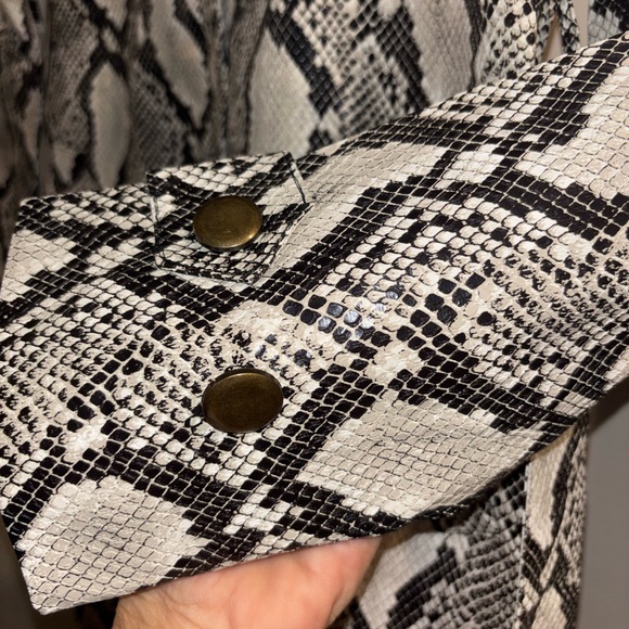 Choosy Snake Print Faux Leather Trench Jacket NWT - Picture 7 of 10